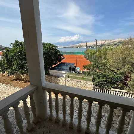 Prosika Apartament *